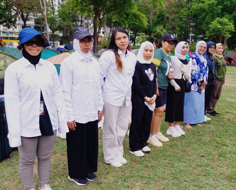 Latihan perdana paskibra Hong Kong