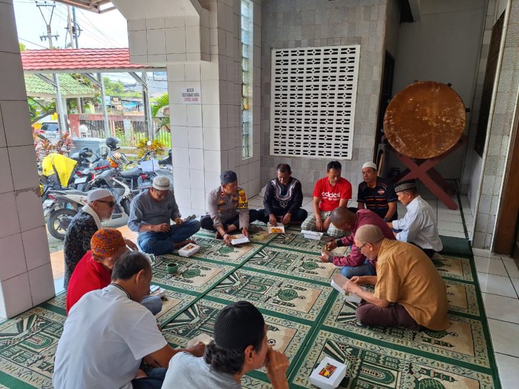 Wujudkan Kamtibmas Aman Kondusif, Polsek Warudoyong Gelar Ngariung Bareng Kapolsek