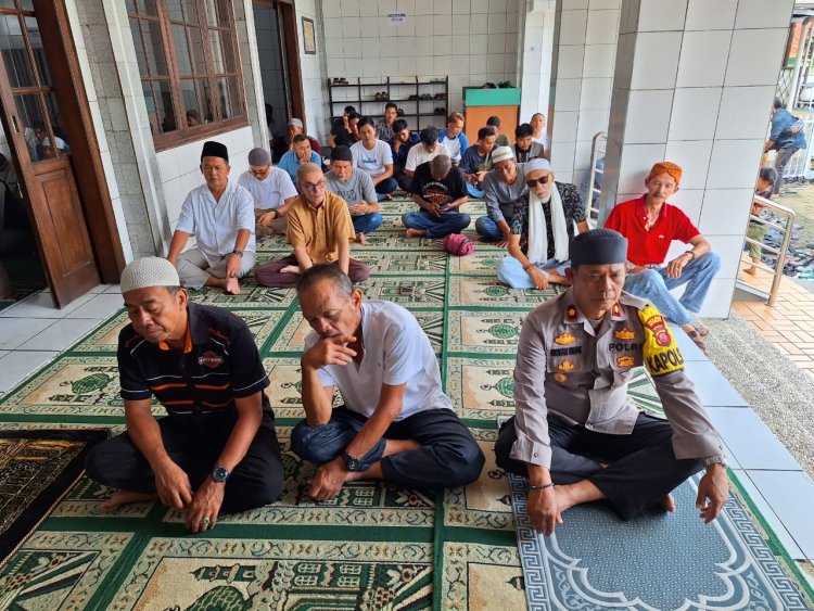Wujudkan Kamtibmas Aman Kondusif, Polsek Warudoyong Gelar Ngariung Bareng Kapolsek
