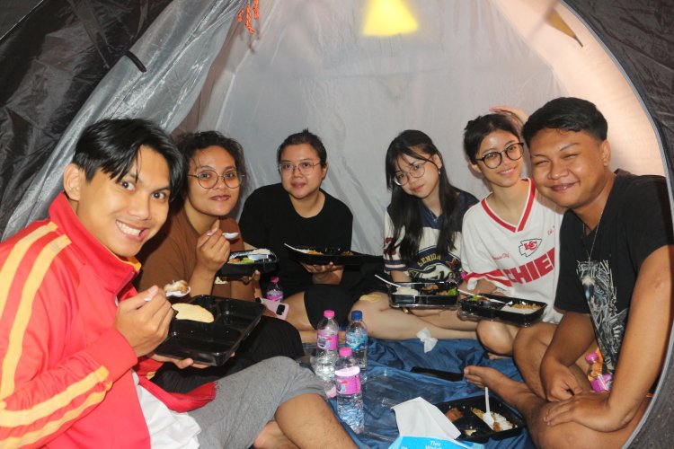 Meski Diterpa Hujan, Semangat Anak Muda 11DG Tetap Membara di HF Day - Camping