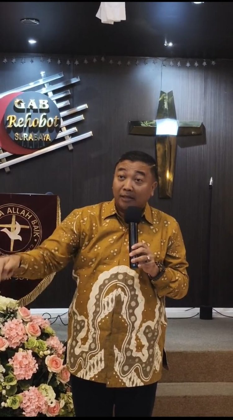 Paskah PGLII Surabaya: “He's Alive” Tegaskan Kemenangan Kristus atas Maut