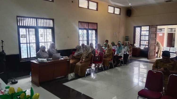 Tingkatkan Keamanan dan Ketertiban, Kapolsek Hadiri Rapat Koordinasi di Aula Kecamatan Sukaraja