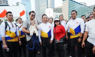 Rangkaian Hari Bhayangkara ke -79, Kapolri  Sapa Masyarakat di CFD Jakarta
