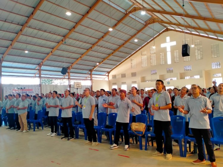 275 Pria Dibakar Roh dan Semangat di Men’s Camp GSJA Jatim!