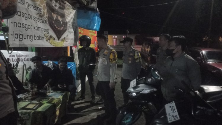 Polsek Sukabumi Sosialisasikan Jam Malam, Pelajar Yang Nongkrong Diminta Pulang
