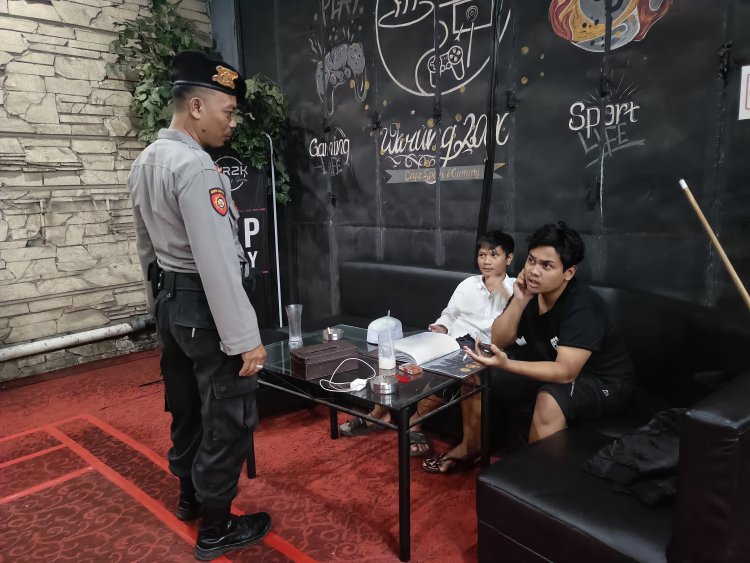 Dukung Program Gubernur Jabar,Polsek Sukaraja Sosialisasikan Jam Malam Bagi Pelajar