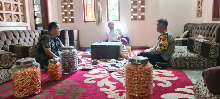 Wujudkan Generasi Panca Waluya Jabar Istimewa, Kapolsek Sukaraja Sosialisasikan Jam Malam Bagi Pelajar