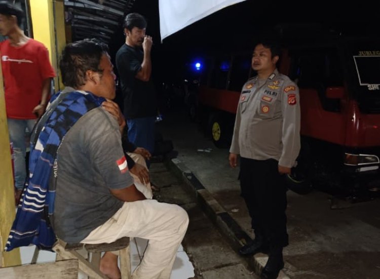 Antisipasi Tindak Kejahatan, Polsek Kebonpedes Gelar Patroli Malam Hari