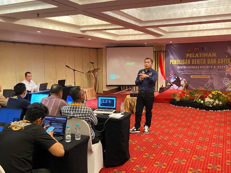 Humas se-Indonesia Antusias Ikuti Pelatihan  AI Divhumas Polri