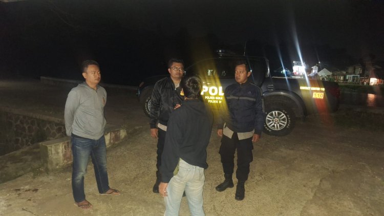 Respon Cepat Polsek Sukaraja Evakuasi Korban Tenggelam  Dini Hari di Danau Batukarut