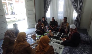 Wujud Nyata Kedekatan Polri Dengan Warga, Kapolsek Warudoyong Laksanakan Sambang