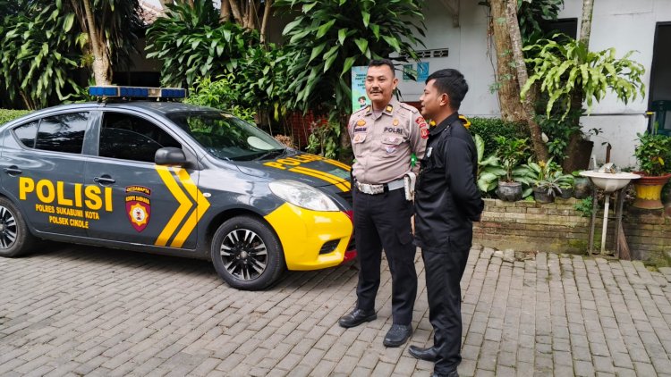 Pantau Wilayah Guna Aman Kondusif, Polsek Cikole Gelar Patroli Dialogis