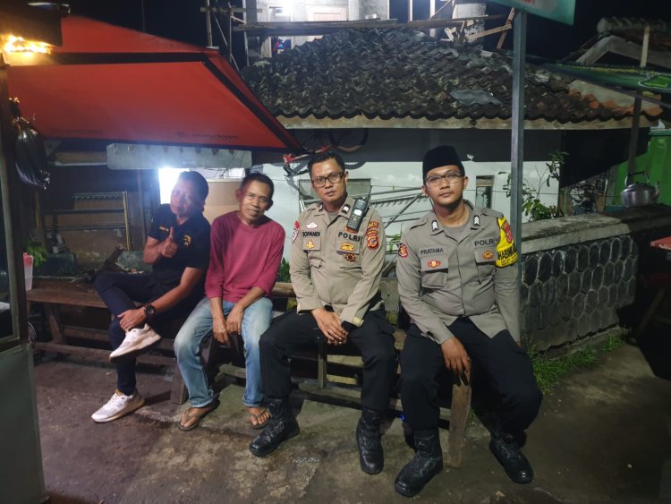 Jaga Kondusifitas Kamtibmas,Kanit Binmas Polsek Kebonpedes Intensifkan  Patroli Dialogis