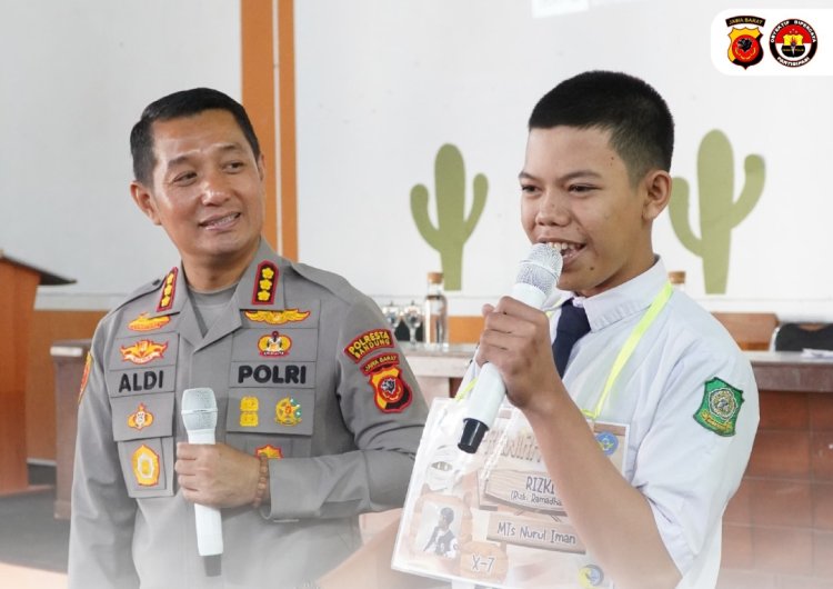 Kapolresta Bandung Isi Kegiatan MPLS di SMAN 1 Margahayu
