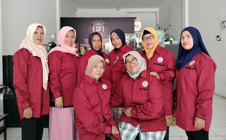 Pengadaan seragam Asosiasi Kopwan Se - Malang Raya di WARKOP DIGITAL SAWOJAJAR