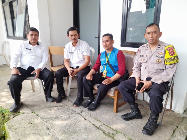 Wujudkan Harkamtibmas Aman Kondusif, Bhabinkamtibmas Polsek Baros Giatkan Sambang