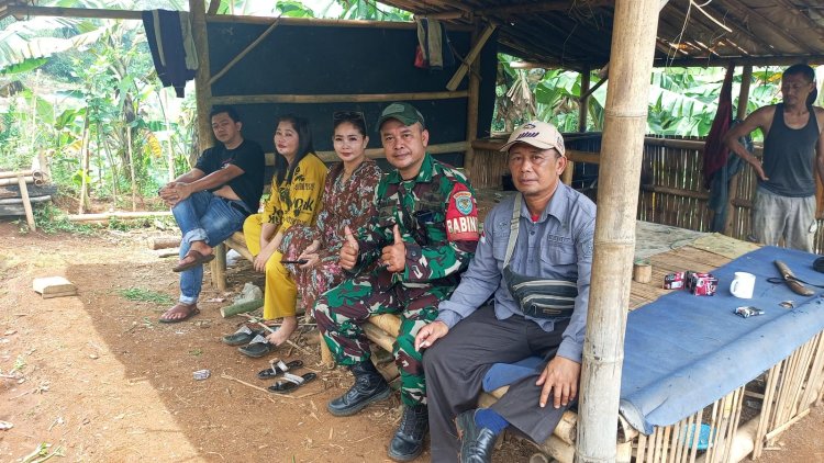 Serap Aspirasi Masyarakat, Babinsa Desa Semplak Gencarkan Giat Sambang