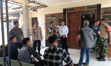 Wujudkan Wilayah Aman Kondusif,Polsek Sukaraja Gelar 'Ngariung Bareng Kapolsek '