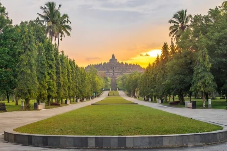 Wisata Sunrise di Candi Borobudur Dibuka Kembali Setelah Penutupan