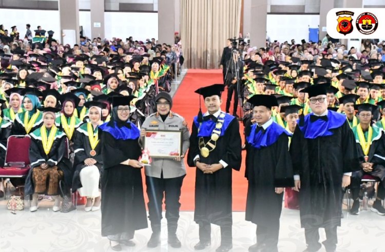 Kapolresta Cirebon Raih Penghargaan Tokoh Teladan Peduli Generasi Muda