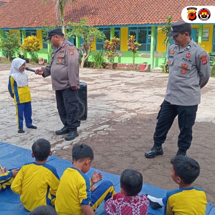 Sat Binmas Polres Banjar Dekatkan Polisi Dengan Dunia Sekolah, Tumbuhkan Karakter Disiplin Sejak Dini