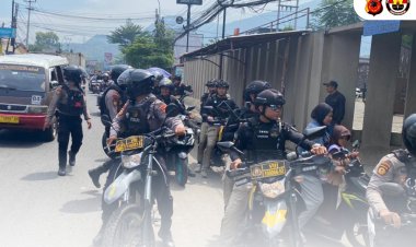 Patroli Skala Penuh Di Jatinangor, Satgas  Gabungan Polda Jabar  All Out Berantas Premanisme