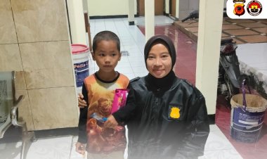 Polwan Polres Bogor Temukan Dan Kembalikan Anak Hilang Kepada Orang Tuanya