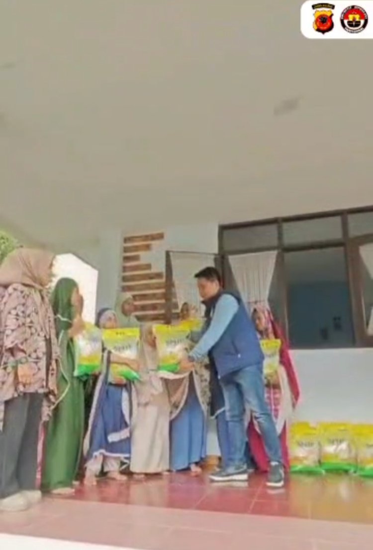 Sat Narkoba Polresta Bogor Kota Berbagi Kepada Masyarakat, Wujud Kepedulian Sosial  Dan Kedekatan Polri