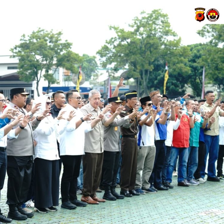 Kapolda Jabar:Tiga Kekuatan Besar Bangsa, Buruh Tangguh, Pemerintah Yang Berpihak Dan Aparat Yang Mengayomi