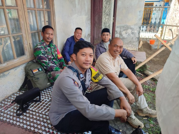 Wujud Nyata Kehadiran Polri Di Tengah Masyarakat, Polsek Kebonpedes Gelar Patroli