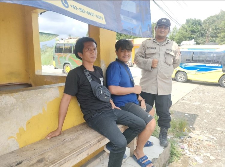 Wujud Nyata Kehadiran Polri Di Tengah Masyarakat, Polsek Kebonpedes Gelar Patroli