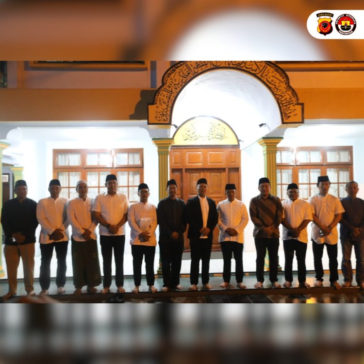 Kapolda Jabar Silaturahmi Dan Ziarah Ke Ponpes Suryalaya, Perkuat Sinergi Ulama -Polri