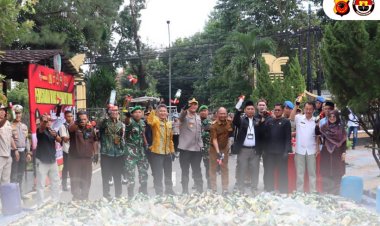 Jelang Ops Lilin Lodaya 2025, Polres Subang Musnahkan 16000 Botol Miras Dan 520 Knalpot  Tidak Standar