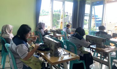 Ujian Pelatihan Bordir BLK Singosari di Warkop Digital Mekarsari, Menciptakan generasi unggul dengan keterampilan  dan Kreatifitas Lokal