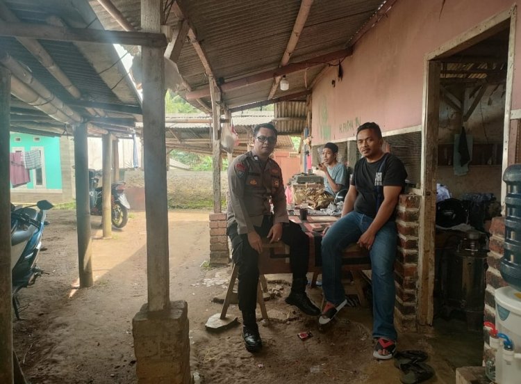 Jaga Stabilitas Kamtibmas, Kanit Binmas Laksanakan Sambang Warga