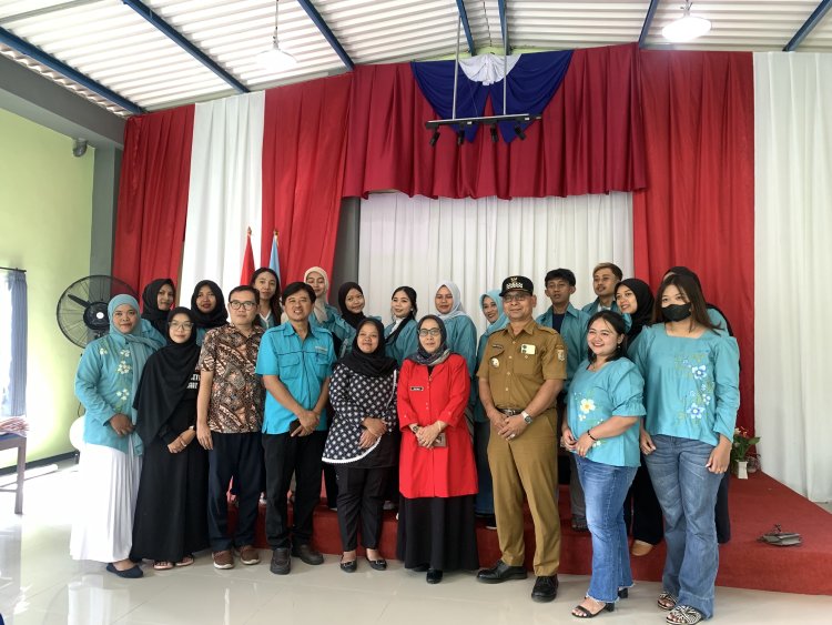 Penutupan Pelatihan Bordir LPK Singosari Digelar di Warkop Digital Mekar Sari, Peserta Pamerkan Karya Hasil Jahitan Sendiri