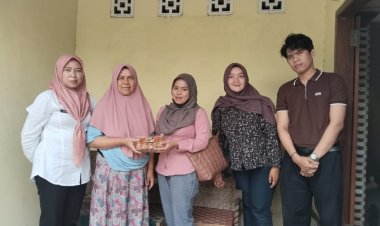 Peserta Magang Hub Kemnaker Kunjungi UMKM Carang Mas di Desa Sanankerto : Camilan Tradisional yang Tetap Eksis di Era Digital