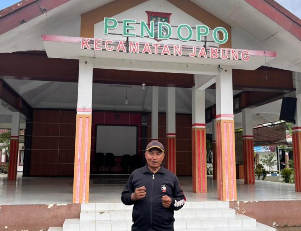 Sinergi Tanpa Henti: Perangkat Desa dan Warga Bahu Membahu Atasi Dampak Longsor di Desa Umbut Legi, Dusun Taji