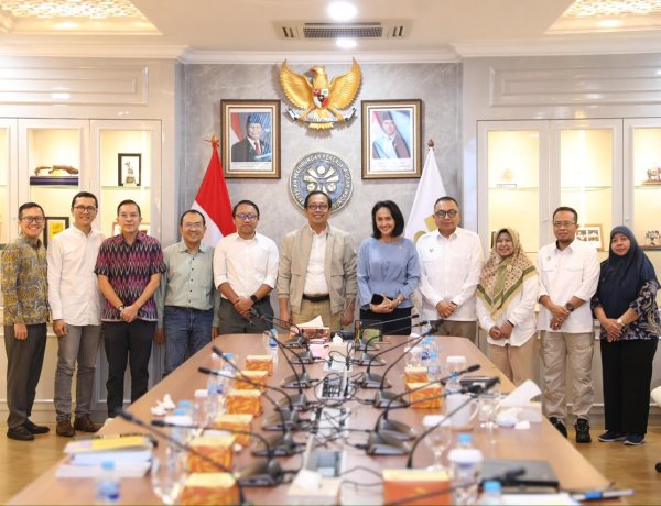 SMK Disiapkan Jadi Mesin Talenta Global! KemenP2MI Tancap Gas Cetak Pekerja Migran Profesional