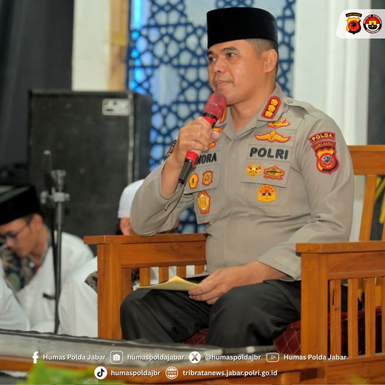 Kabid Humas Dan Dir Binmas Polda Jabar Hadiri Peringatan Isra Mi'raj 1447  H Di Ponpes Al-Mubaarok