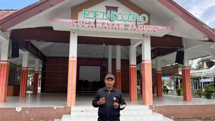 Sinergi Tanpa Henti: Perangkat Desa dan Warga Bahu Membahu Atasi Dampak Longsor di Desa Umbut Legi, Dusun Taji