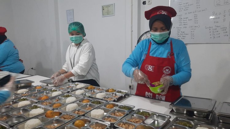 Ekonomi UMSURA Soroti Kebijakan Pengangkatan Pegawai MBG Menjadi PPPK