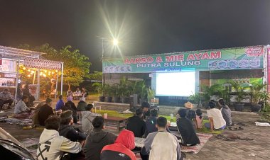 Nobar Arema Fc vs Madura United di Warkop Digital  NKRI Turen : Saling Berbalas Gol, Laga Berakhir Imbang 2-2