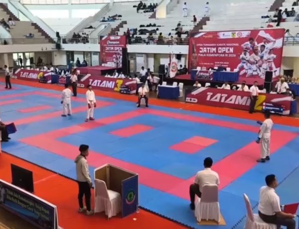 JADI ARENA KARATE INTERNASIONAL, 1.414 ATLET BEREBUT PIALA KEMENPORA DI GOR KEN AROK