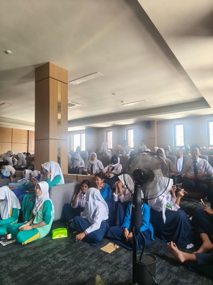 Mediatama Dukung Peningkatan Akademik Siswa SMPN 16 Lewat Program Tryout TKA