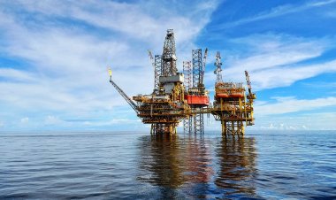 Konflik Iran–Israel Dorong Harga Minyak Berpotensi Catat Kenaikan Mingguan Terbesar Sejak 2022