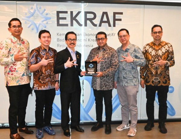 APTIKNAS Dorong Enam Program Strategis Digital Nasional dalam Audiensi dengan Menteri Ekraf