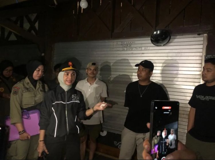 Operasi Ramadan, Satpol PP Samarinda Bubarkan Kafe Buka Lewat Tengah Malam