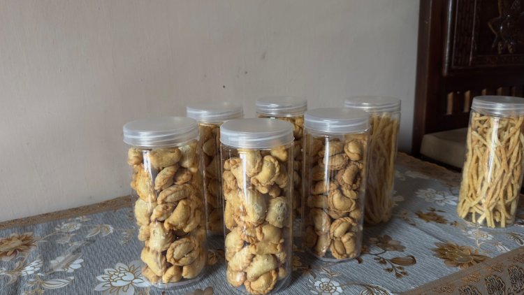 Usaha Pastel "Pastelku"  di Losari Bertahan Lebih dari 50 Tahun