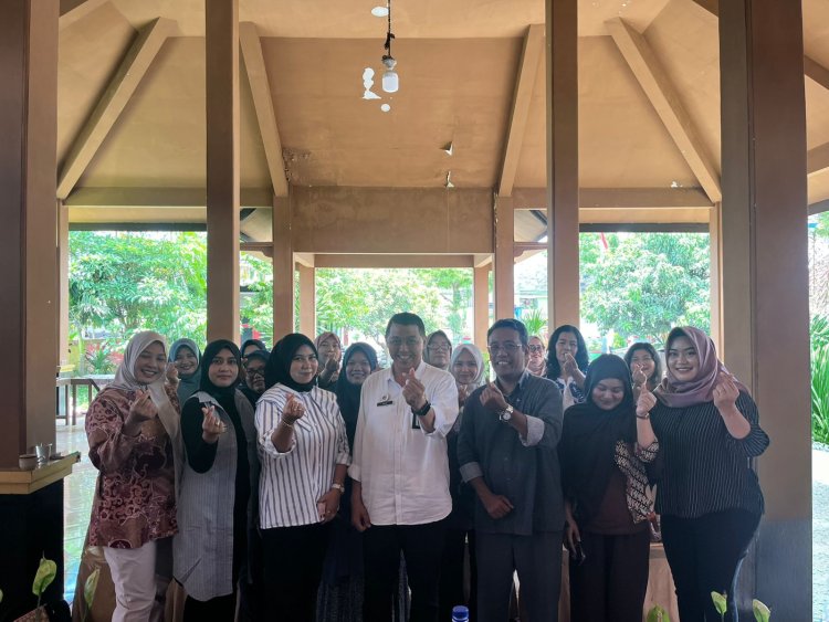 Wadi Network Sekartaji Sosialisasikan Penitipan Produk UMKM Pakisaji Melalui Warkop Digital